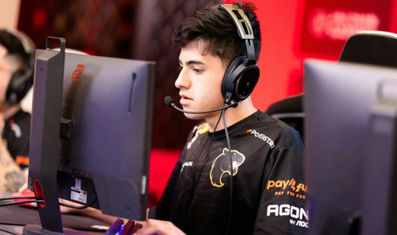 FURIA substituted kye and sent him to the bench