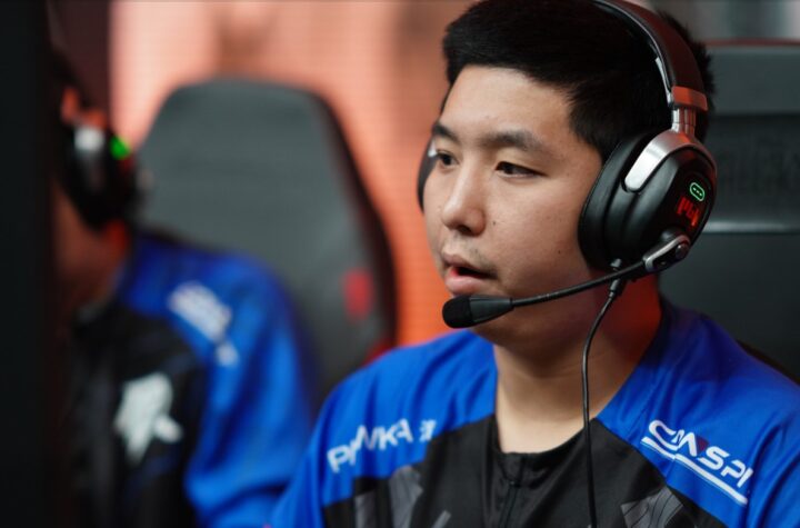 Azure Ray temporarily exits Dota 2