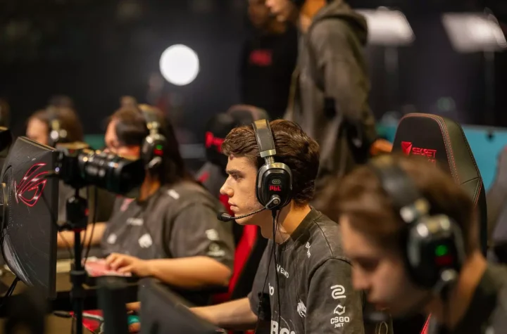 Гравець Team Spirit «zont1x» на сцені IEM Cologne Major 2026, коментар про складний матч із G2.