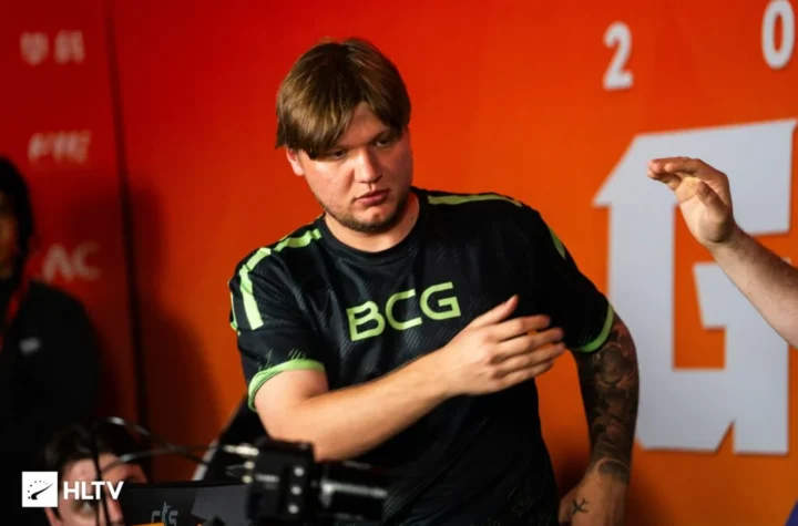 UESF дисциплінарна політика — бан s1mple та інших кіберспортсменів; логотип федерації, перелік порушників.