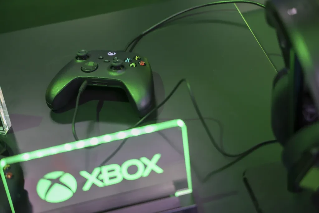 Графік падіння продажів Xbox у США у травні 2026 року, на фоні лідерства Switch 2 та зниження показників PlayStation