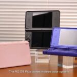 Anbernic RG DS Plus — рожева, чорна та синя версії консолі