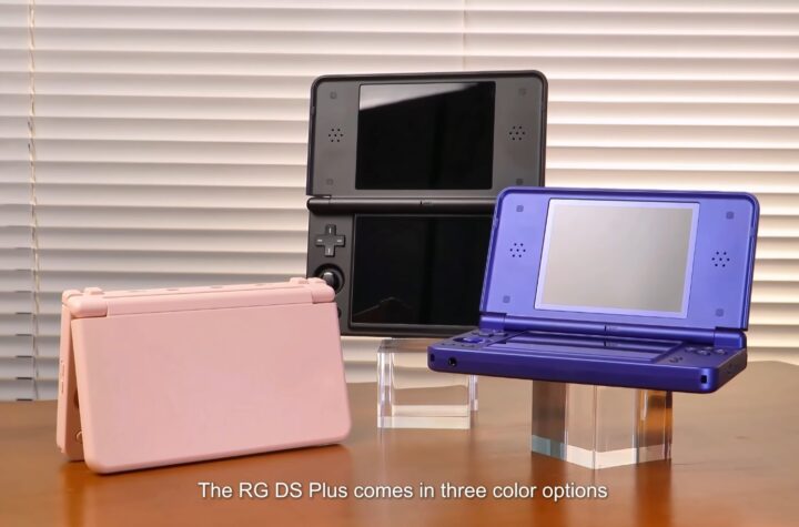 Anbernic RG DS Plus — рожева, чорна та синя версії консолі
