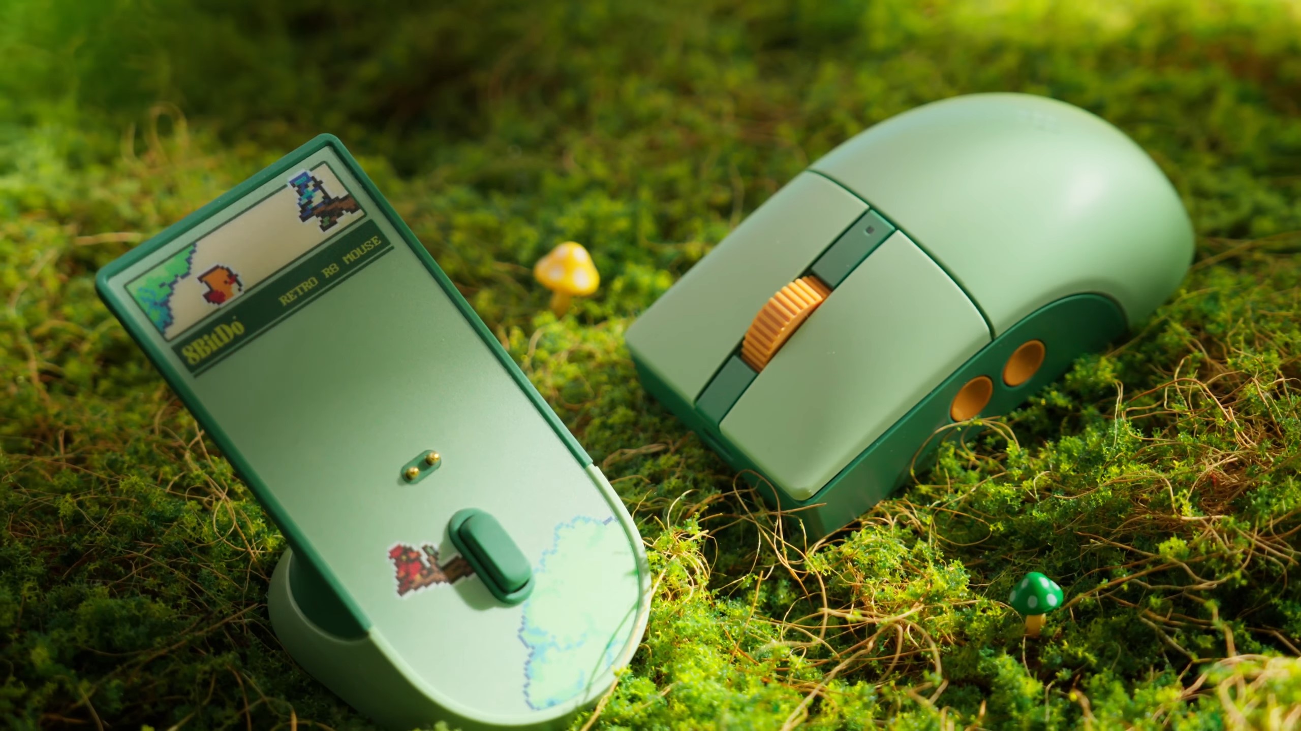 Бездротова ігрова миша 8BitDo Retro Mouse та зарядна станція із затишної колекції