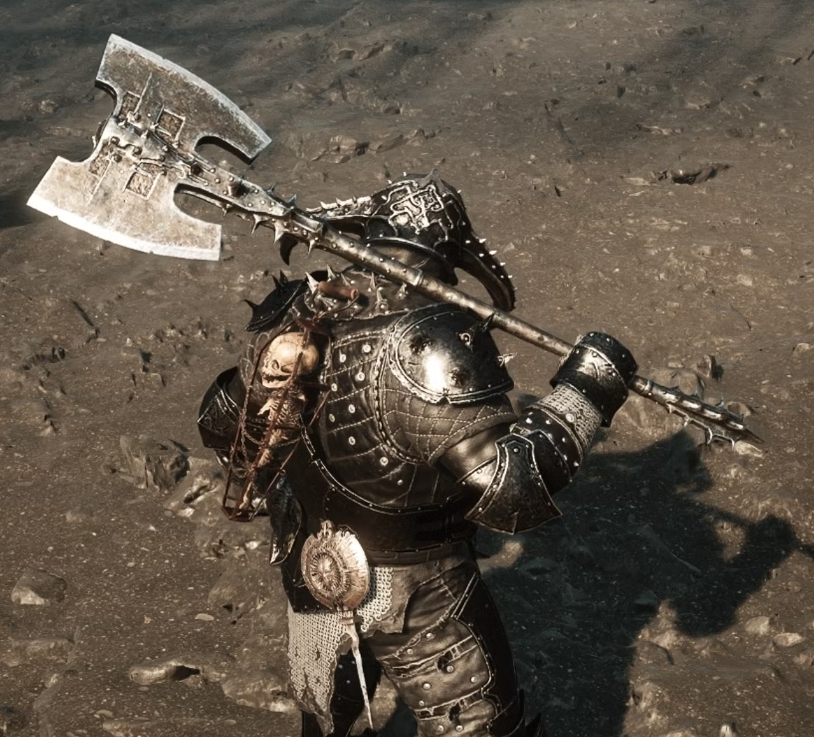 Персонаж Mortal Shell 2 озброєний сокирою Veteran's Battle Axe